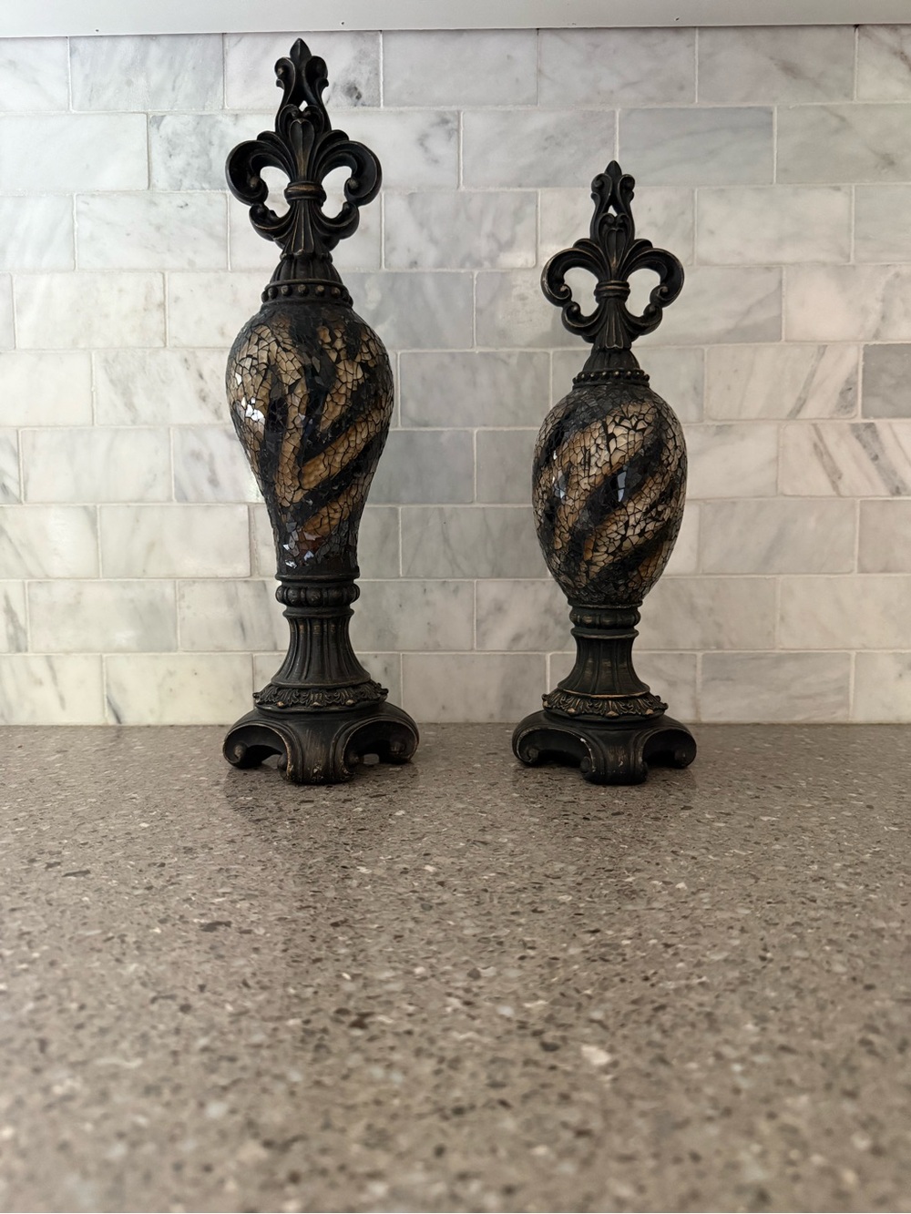 Decorative Mosaic Spiral Finials - Black and Gold Home Accent